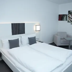 Weber Hotel City Airport Mannheim