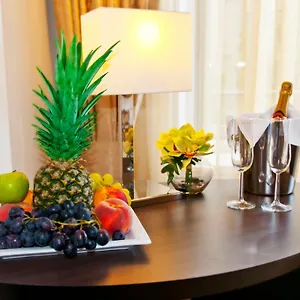 Vier Jahreszeiten Hotel Berlin